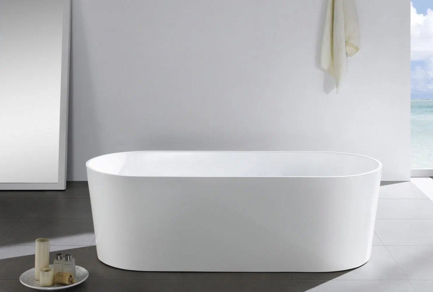 Nile Oval Round Bath - Gloss White